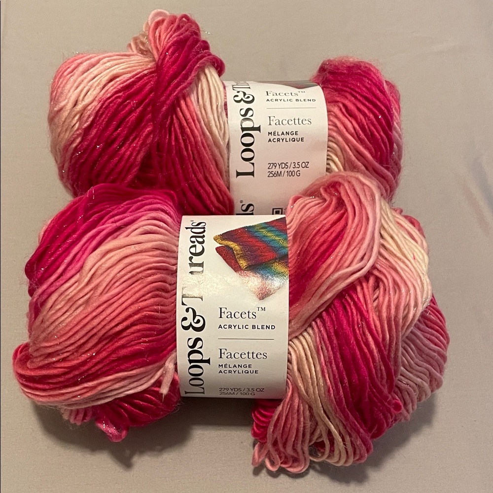 Loops & Threads Facets Acrylic Blend Yarn — Pink Multitone Skein